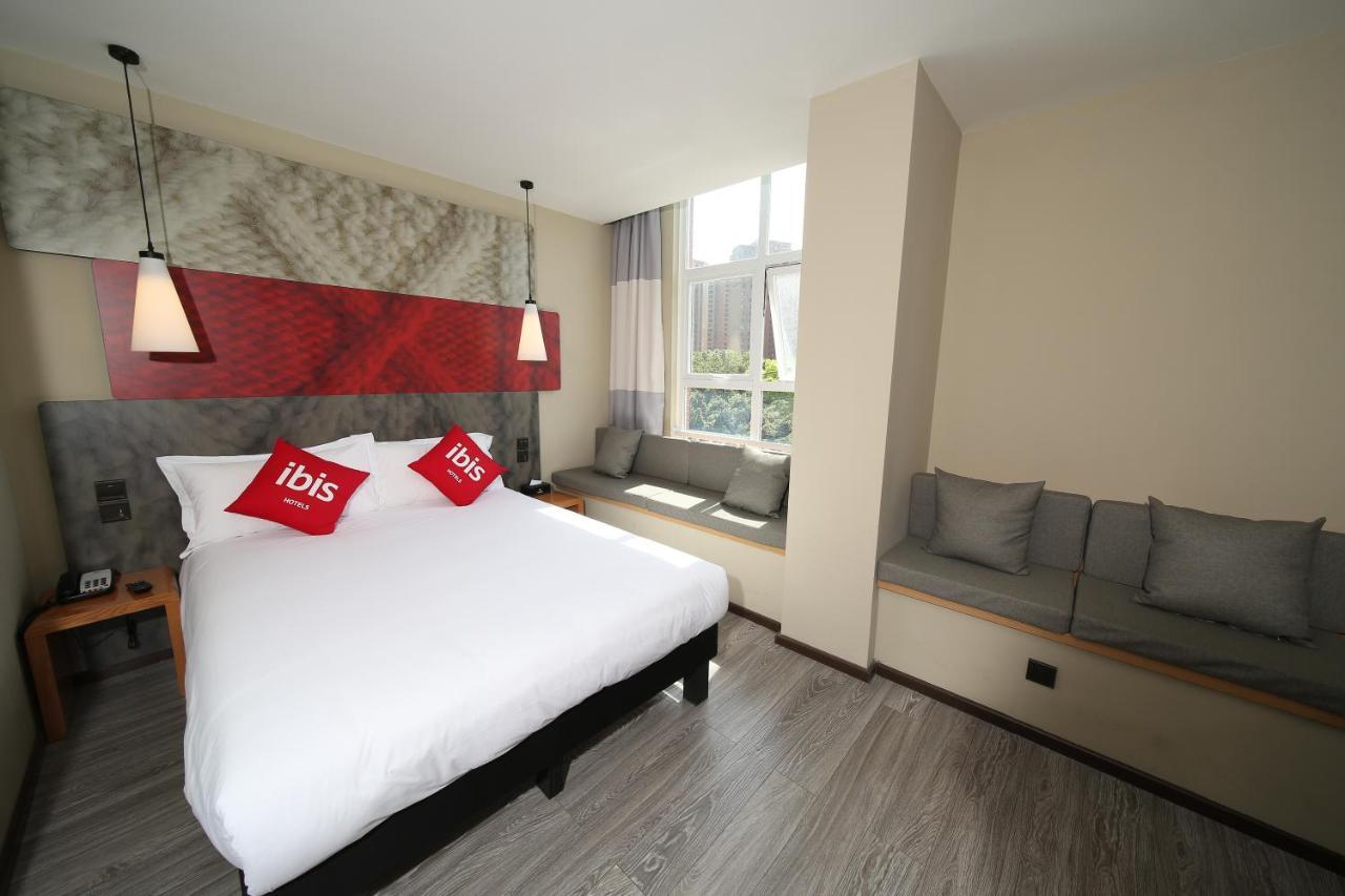 Ibis Chengdu Meizhou Center Kültér fotó