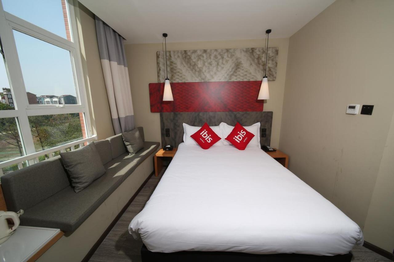 Ibis Chengdu Meizhou Center Kültér fotó