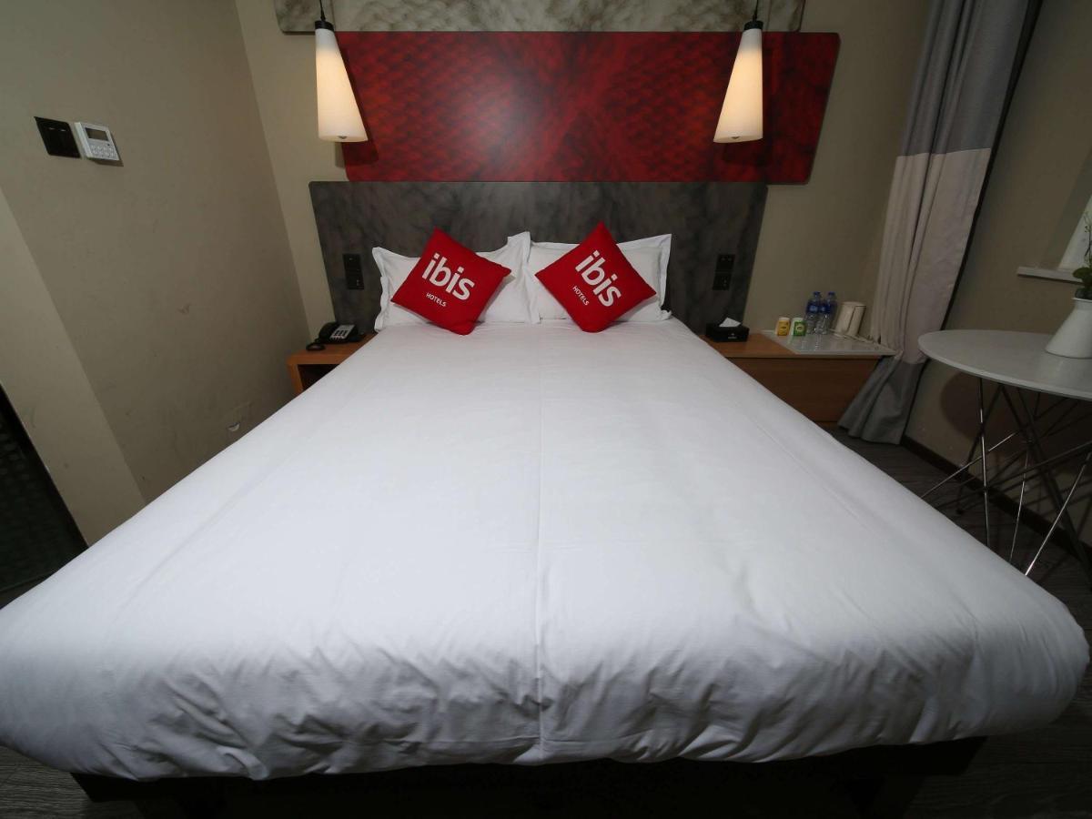 Ibis Chengdu Meizhou Center Kültér fotó