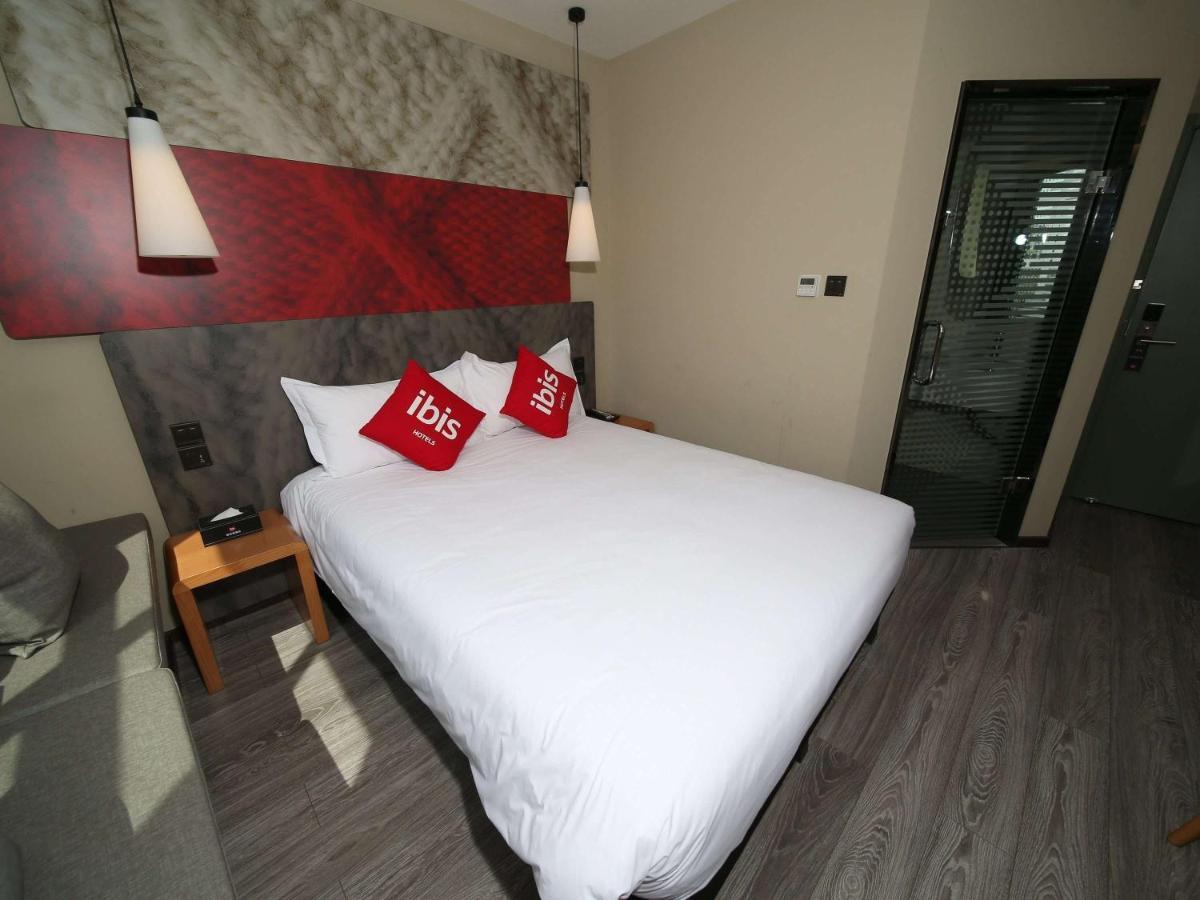 Ibis Chengdu Meizhou Center Kültér fotó